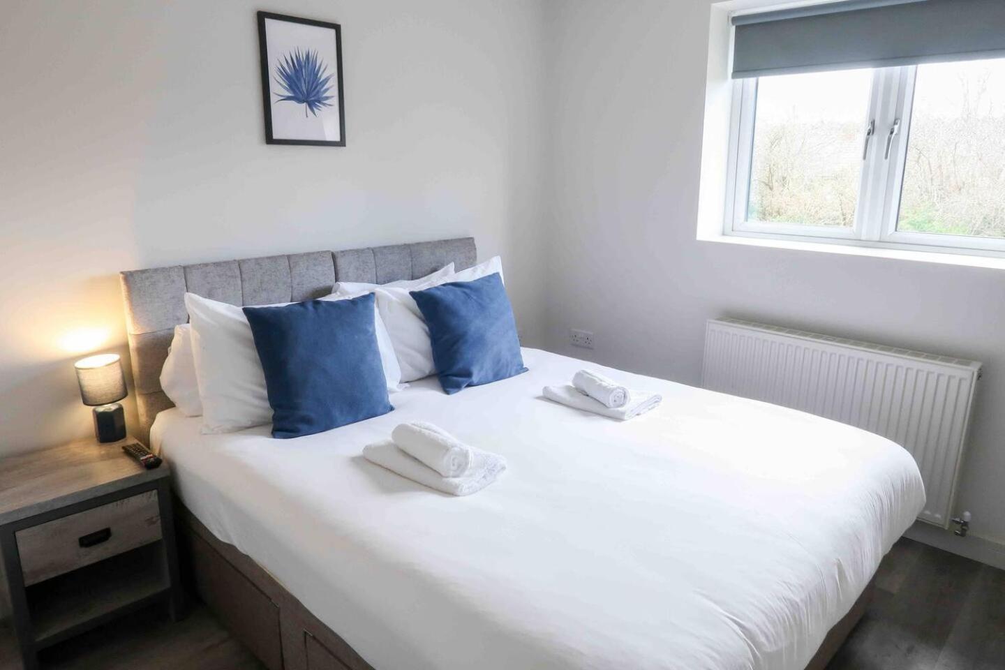 Newly Renovated 3 Bed 2 Bath Apartment & Parking Sheffield Exteriér fotografie